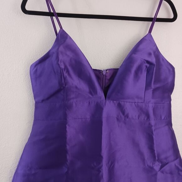 Lulu’s  Life Purple spaghetti strap deep v neck  Mini Dress Size L - Picture 3 of 5